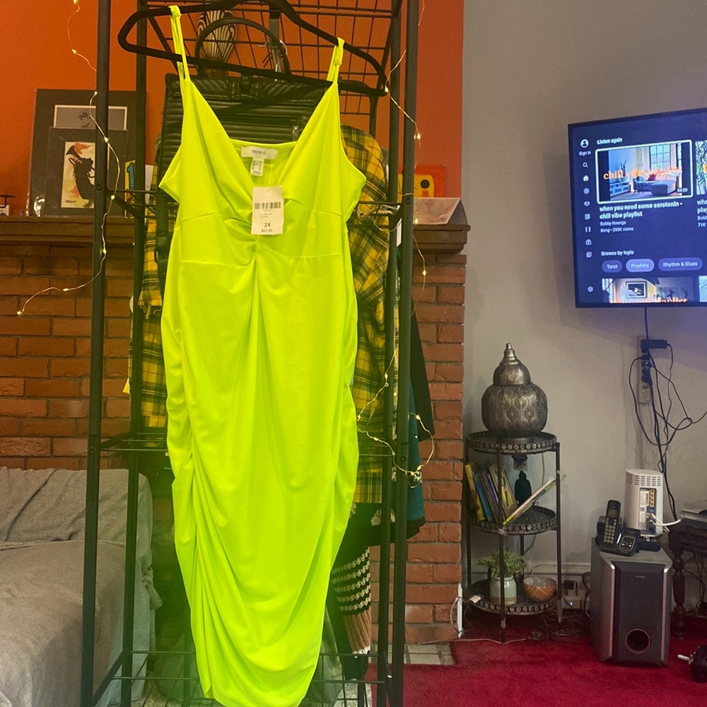 Stretch neon green plus size dress